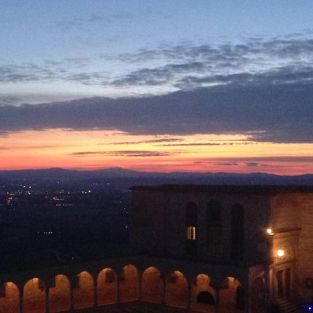Le Dimore Arcangelo Maria Assisi Luaran gambar